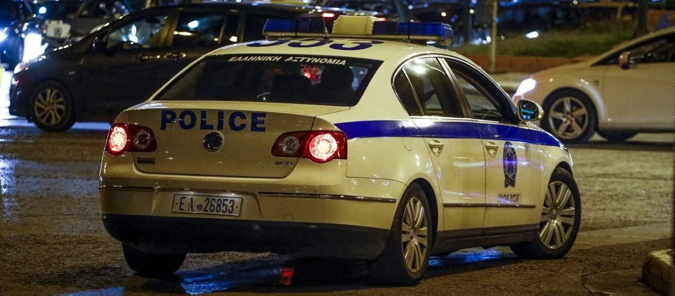 Μπαράζ επιθέσεων στην Αθήνα - Άγνωστοι τα «έσπασαν» σε ΑΤΜ, τράπεζες, δημαρχείο & ΕΛΤΑ